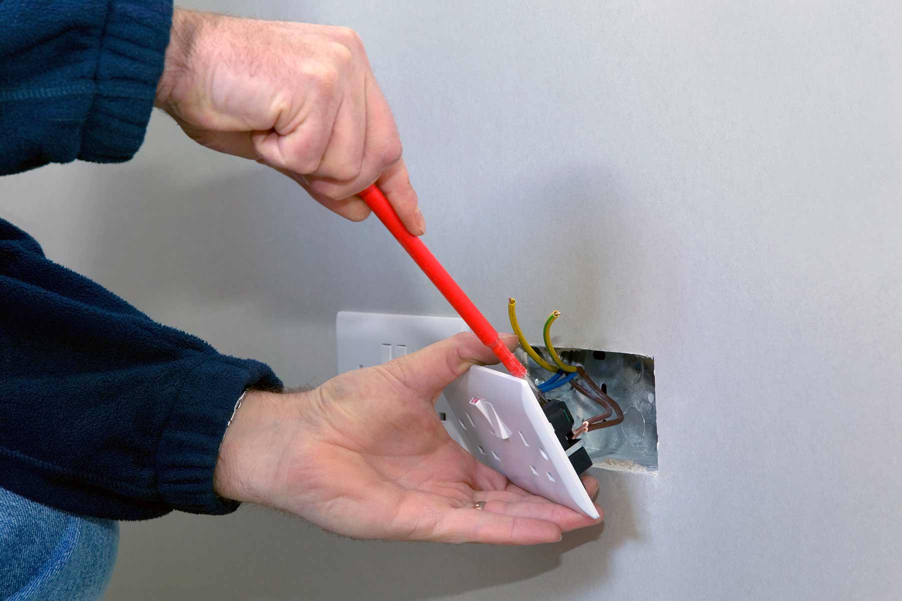 Our electricians can install plug sockets for domestic and commercial proeprties in Richings Park and the local area. 